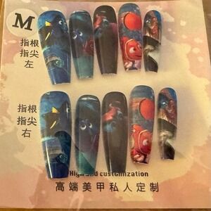 Press on‎ Nails Medium Length Coffin Shape Finding Nemo Dory Nail Art